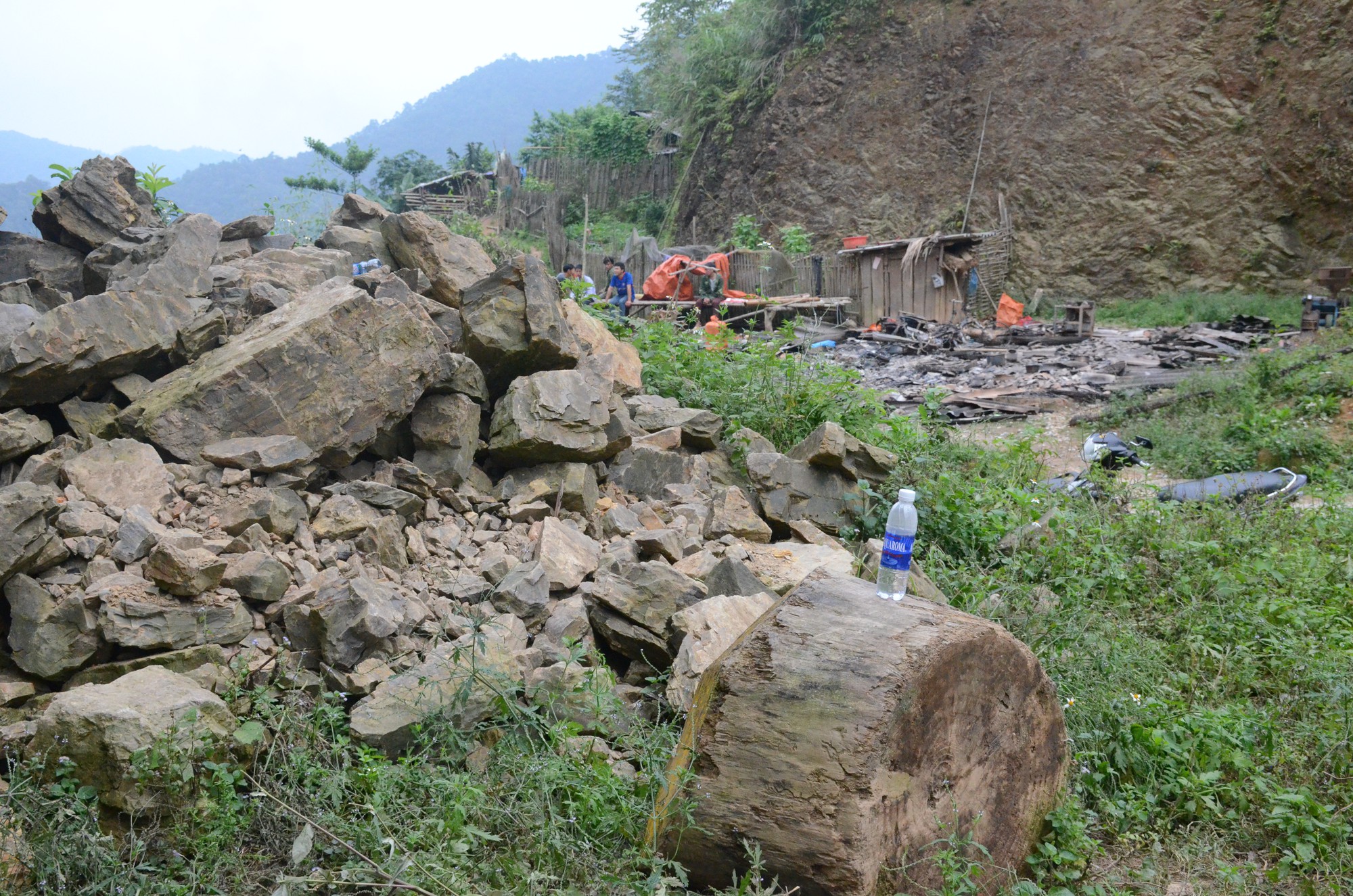 Ám ảnh hiện trường vụ nam thanh niên sát hại 4 người sau khi hiếp dâm bất thành ở Cao Bằng